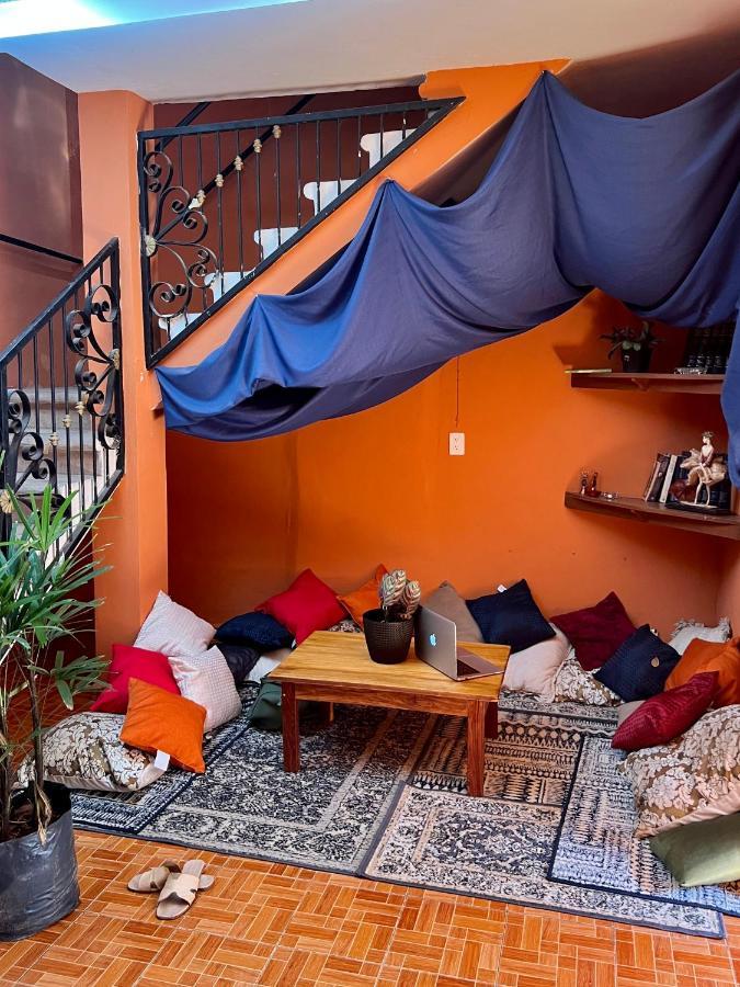 Alena Hostal Valladolid  Eksteriør bilde